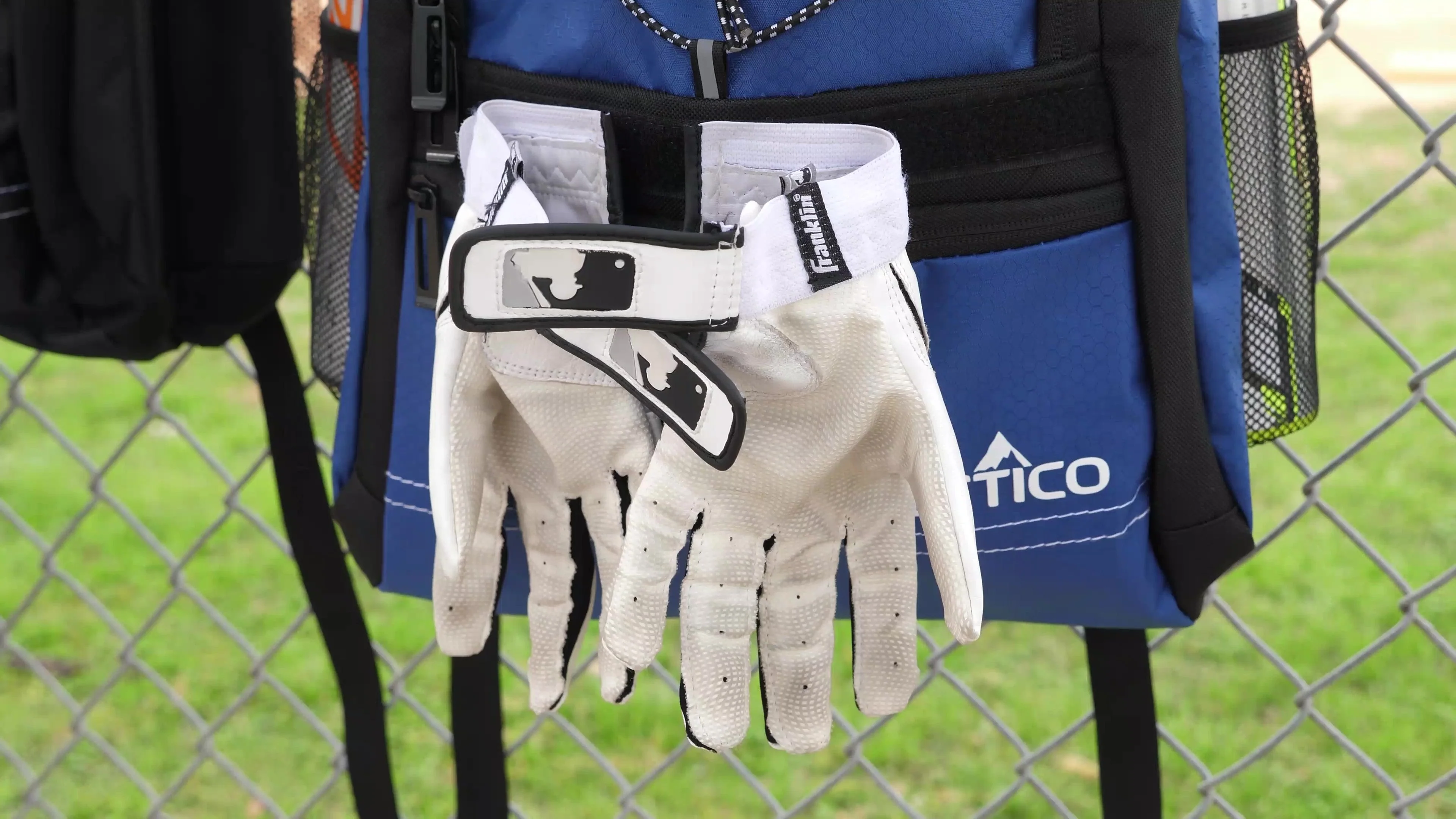 Athletico Youth Baseball Backpack - Image 14